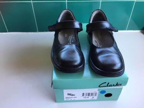 Clarks School Shoes **Excellent Condition, Size 13.5D**