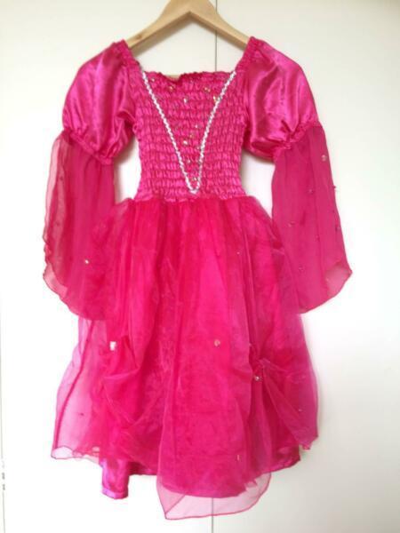 Kids pink princess dress with long sleeves