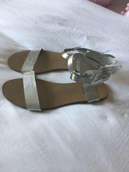Seed Teen Silver Leather Sandal - As New