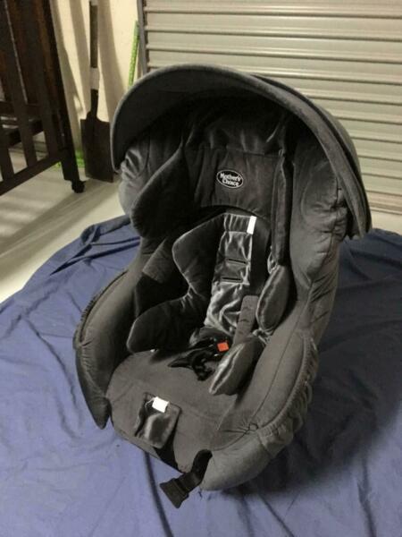 Mothers Choice baby car seat