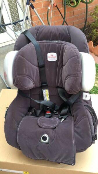 Expensive car seat with air bags from newborns to 4 years old