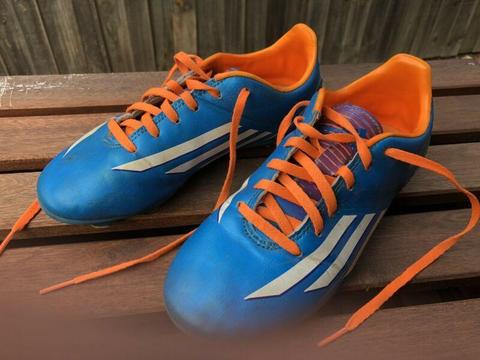 Adidas F10 TRX FG Junior Soccer Football Boot Size 3.5 US