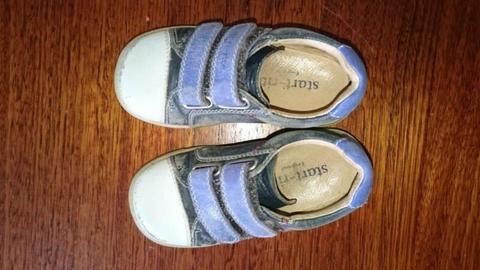 Leather shoes for toddlers