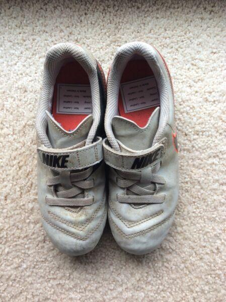 Nike Tiempo football boots
