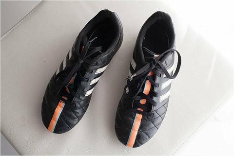 Junior Football Soccer Auskick Boots Size 3