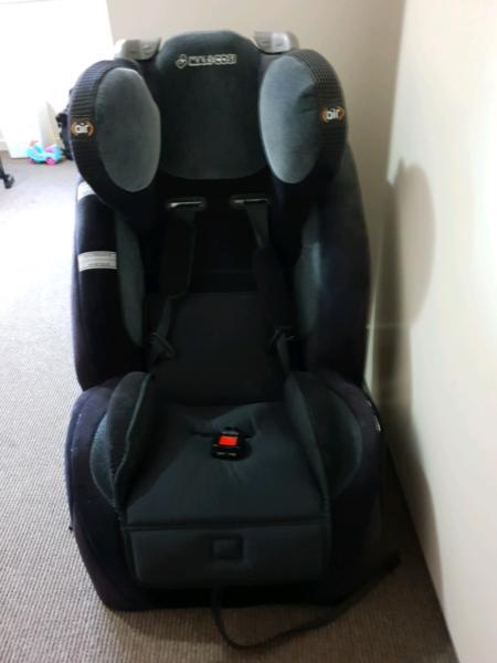 Used baby car seat Maxi cosi $80 and $80 Infa secure each