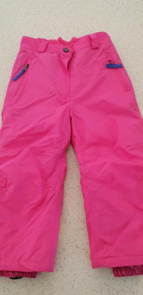 Snow pants. Size 4. Perfect condition