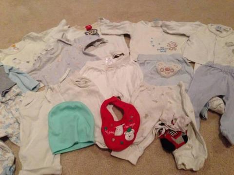 Baby boy Clothes Winter - Size 000 (15 items) bundle