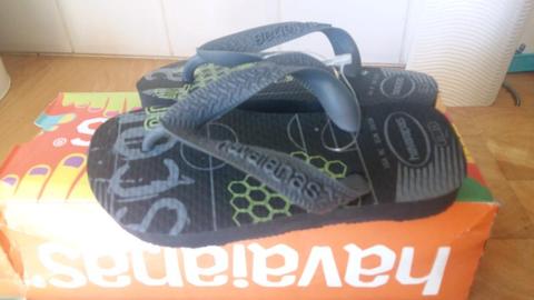 New toddler havaianas