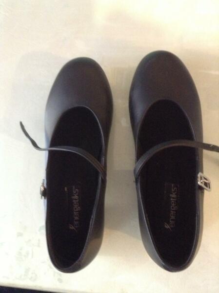 Energetiks girls black leather tap shoes Size 7