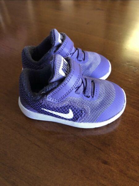 Toddler Nike's