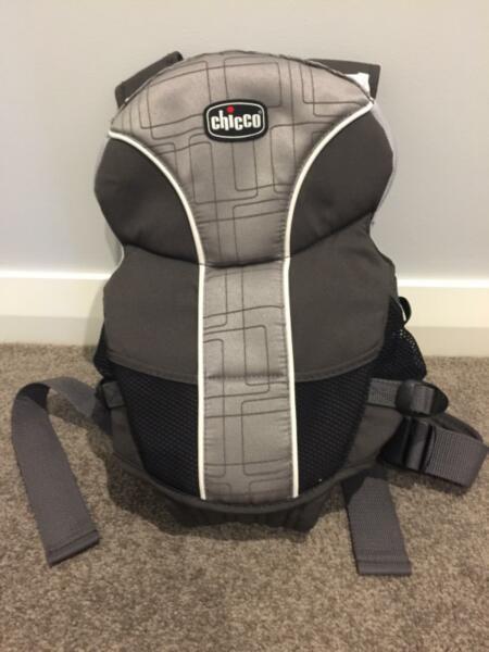Chicco baby carrier plus a nurture sling