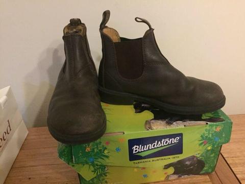Boys Bundstone dark brown genuine leather boots size 3
