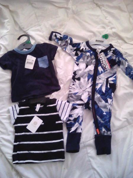 Baby size 000 BNWT