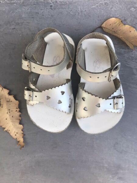 Saltwater Sandals- San Surfer - Size 5 Toddler - Silver