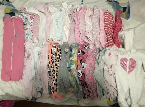 Baby girls clothes 0000 (over 60 items)
