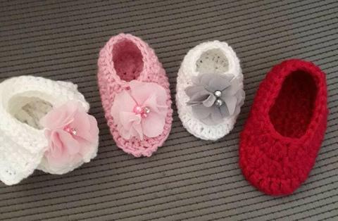 Little cute girls handmade crochet baby slippers/ Shoes