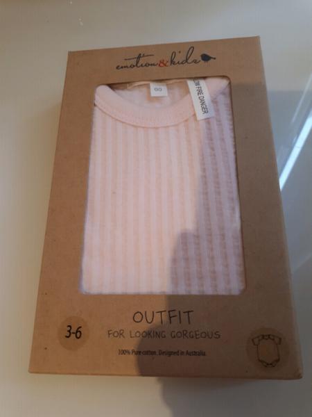 3-6m outfit gift box
