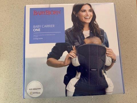 Baby carrier - Baby Bjorn One Air
