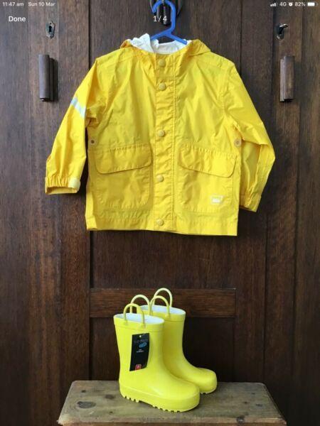 Raincoat and Wellington boots gumboots 18 months, size 6 boots - new