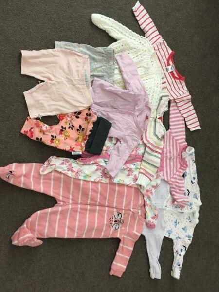 Girl winter clothes bundle size 00 (3-6mths)