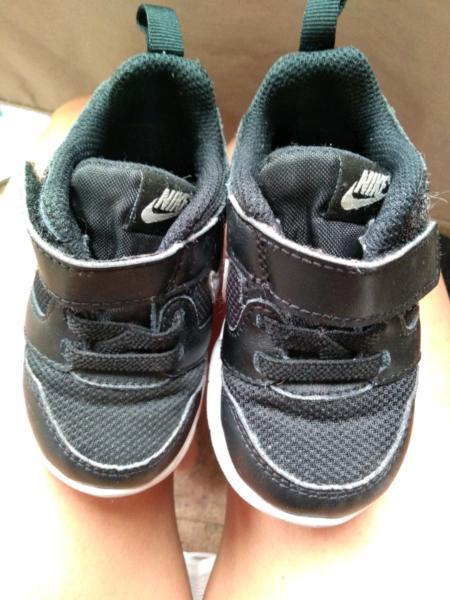 Toddler Nike shoes