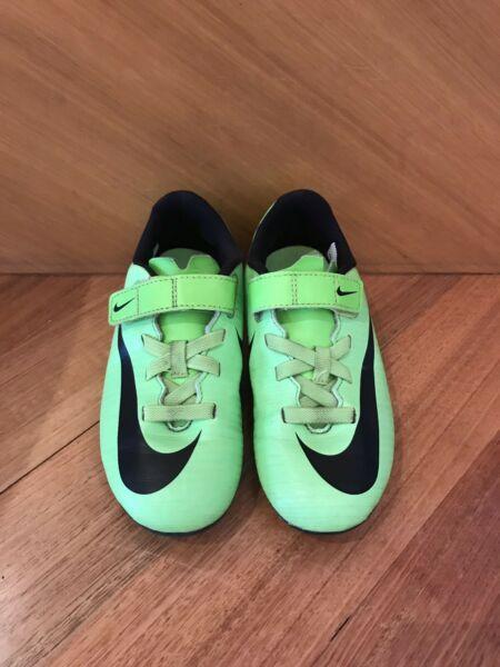 Boys Nike footy boots Size US12 (kids)