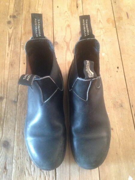 Blundstone Boots Size 5 Black