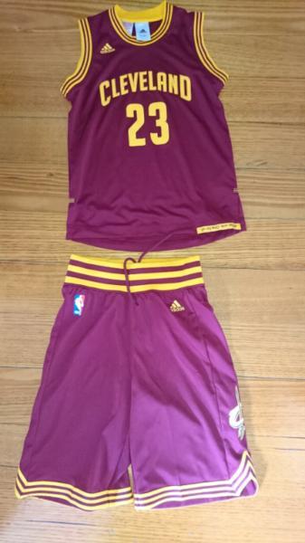 Kids Clothing Orignal Basketball Set Shorts & Top Size 9-10