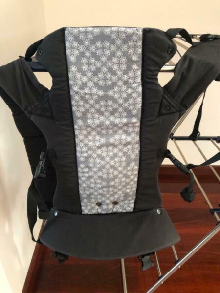 Ergo baby carrier in good condition