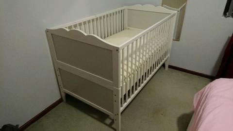 Cot and bed