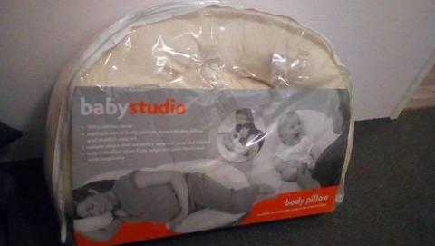 Baby studio body pillow