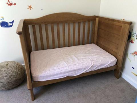Boori Country Cot & Chester Drawers