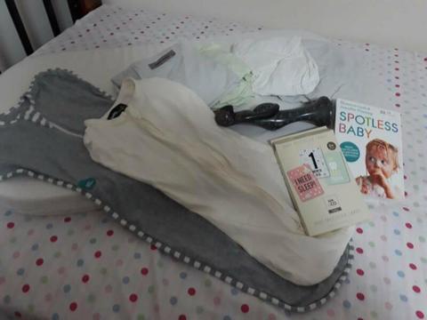 $40 neutral newborn bedding gift bundle