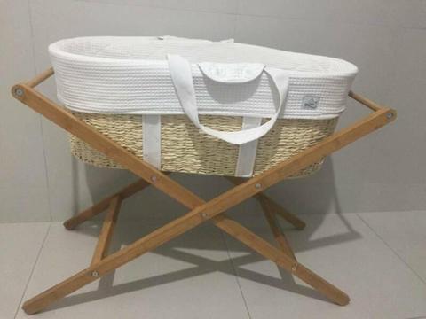 Lil Baby Bassinet in good condition