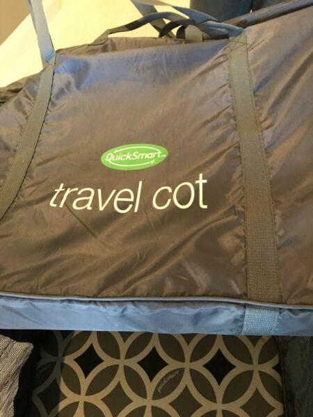 Quick smart portable/travel cot