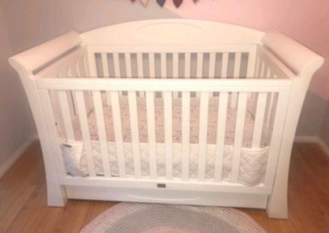 Elite - Regal Cot : Converts to jnr bed or lounge 