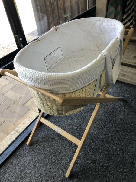 Bassinet with stand