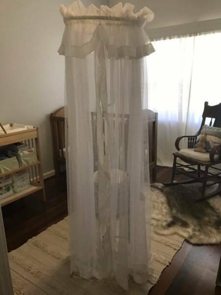 Mosquito Net on stand for cott