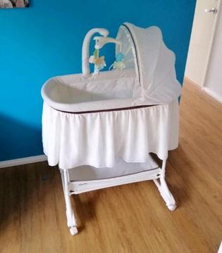 Fisher Price My Little Lamb Baby Bassinet