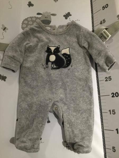 Unisex winter baby clothes (size 0000)