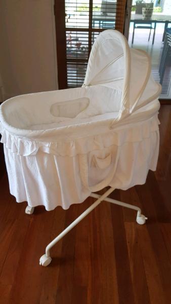 Bassinet - Love and Care