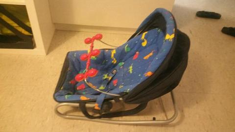 Baby Rocker Day Bed. Perfect condition