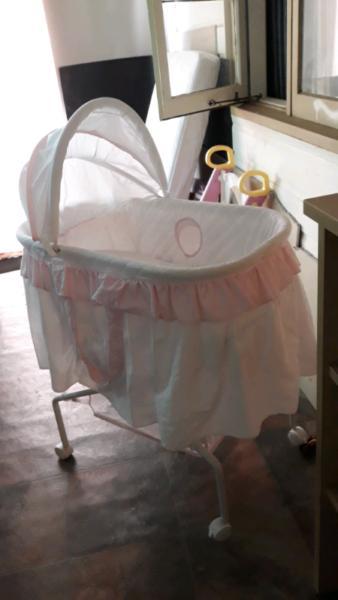 Baby girl bassinet and stand . Cot mattress