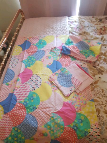 Toddler/cot cover set