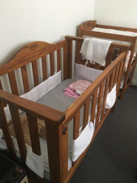 SOLD - Baby bed and changing table / Australian Pioneer