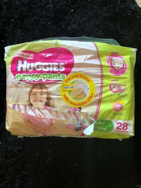 Brand New Huggies nappy-pants size 14-18kg