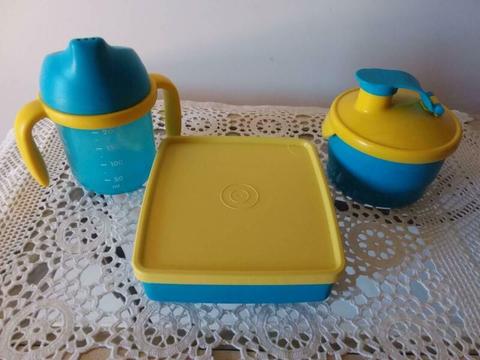 Tupperware Baby sippy Cup Formula Dispenser Container