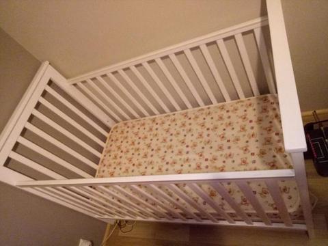 Baby Cot in great condition