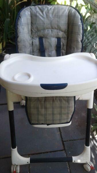 Child care High/Low high chair